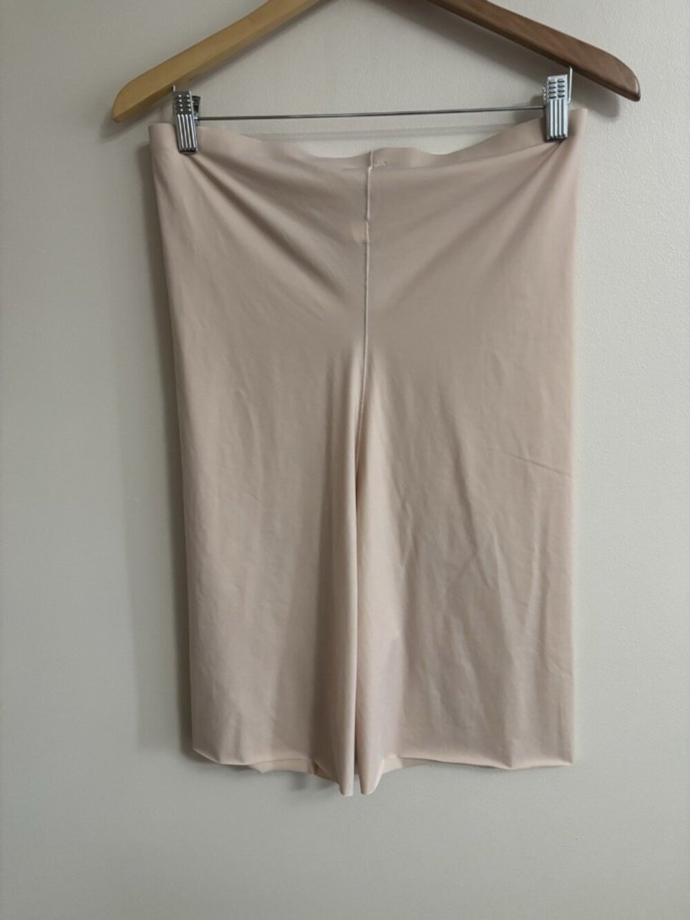 Spanx 10005P Thinstincts Mid Thigh Shaper Shorts Soft Nude ( 3X ) - Picture 3 of 8